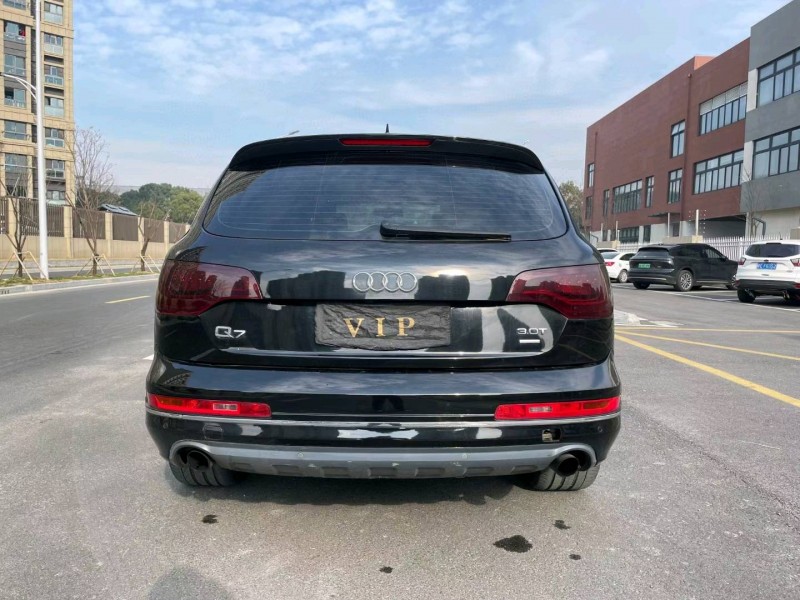 苏州11年奥迪Q78