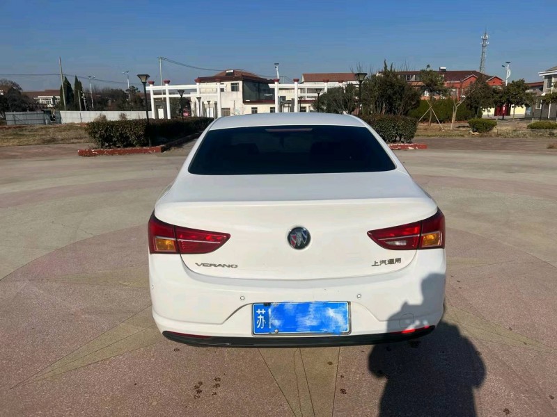 常州18年别克威朗2