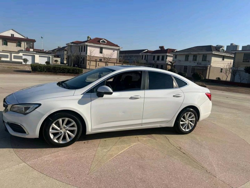 常州18年别克威朗3