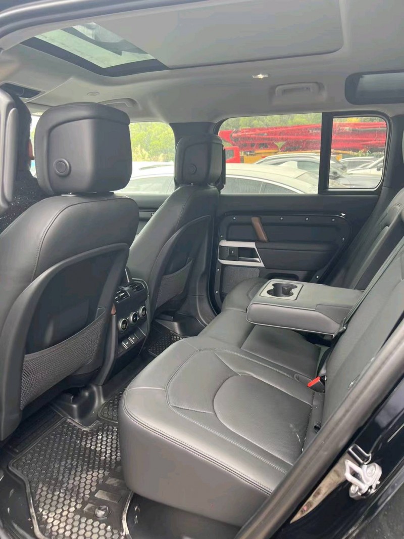 徐州23年路虎卫士4