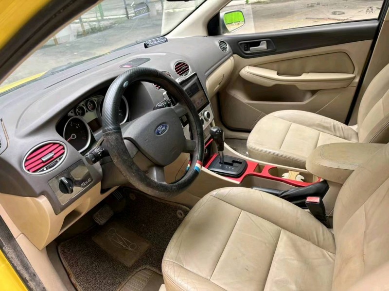 广州12年福特福克斯5