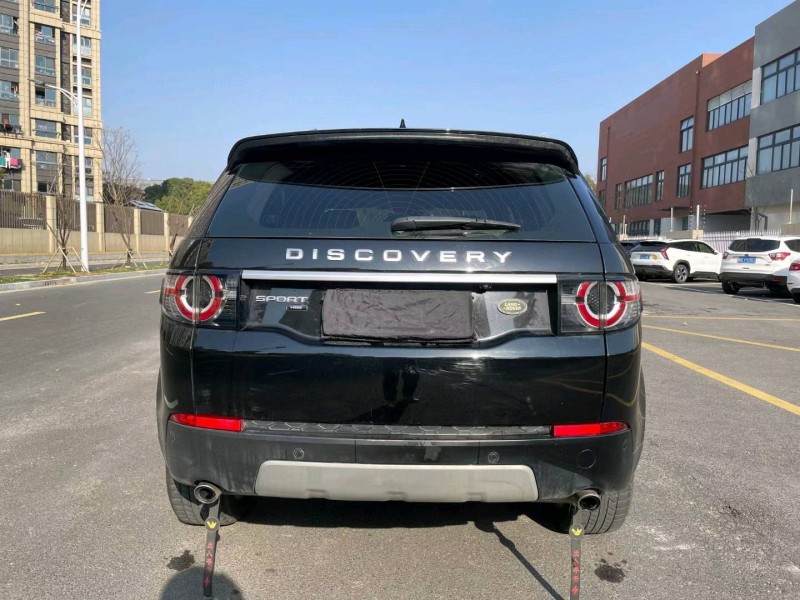 苏州19年路虎神行者8