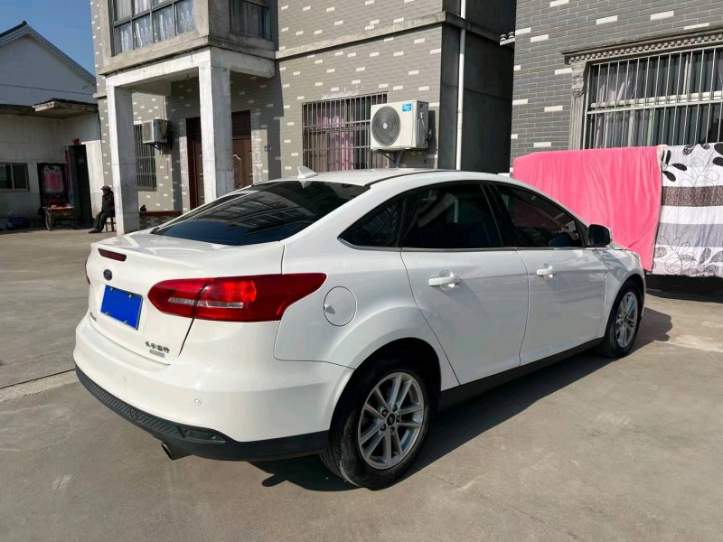 常州16年福特福克斯6