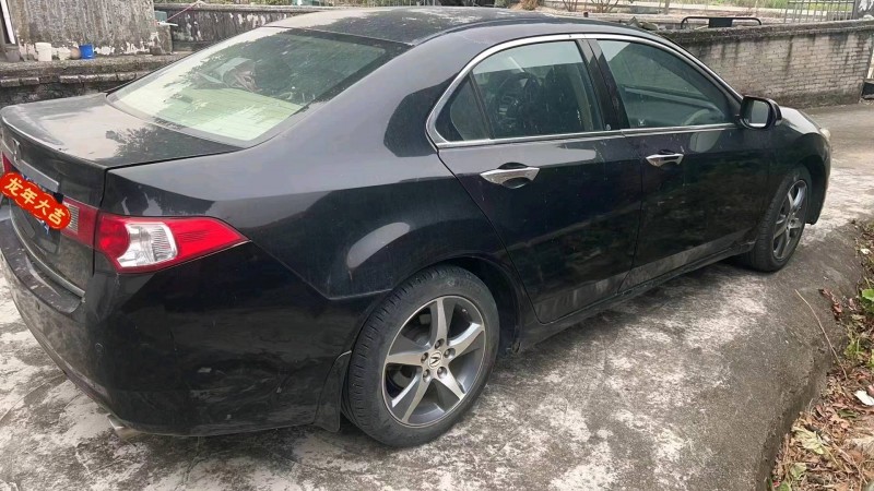 苏州10年本田思铂睿4