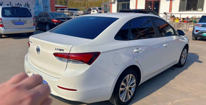 枣庄20年别克英朗8