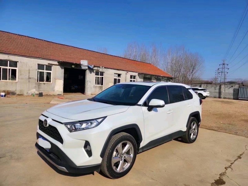 枣庄22年丰田RAV4荣放3