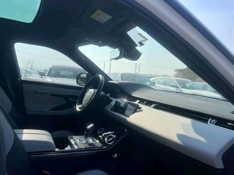 东营20年路虎极光4