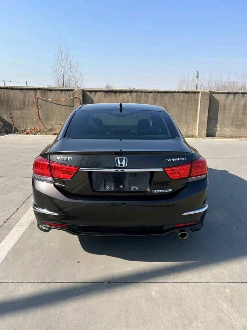 临沂17年本田思铂睿9