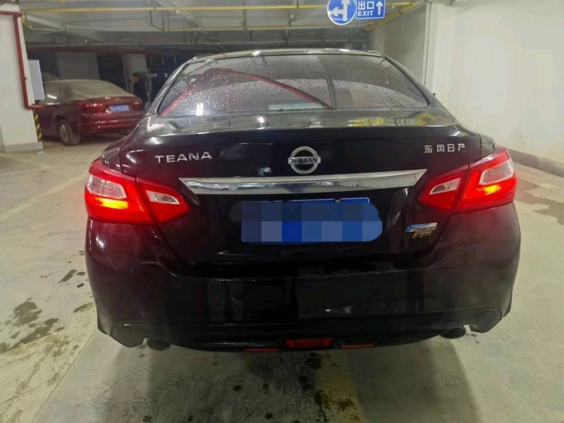 宜昌17年日產天籟3