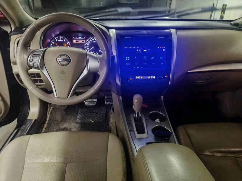 宜昌17年日產天籟6