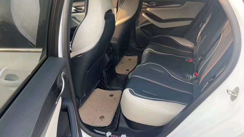 重庆23年比亚迪秦6