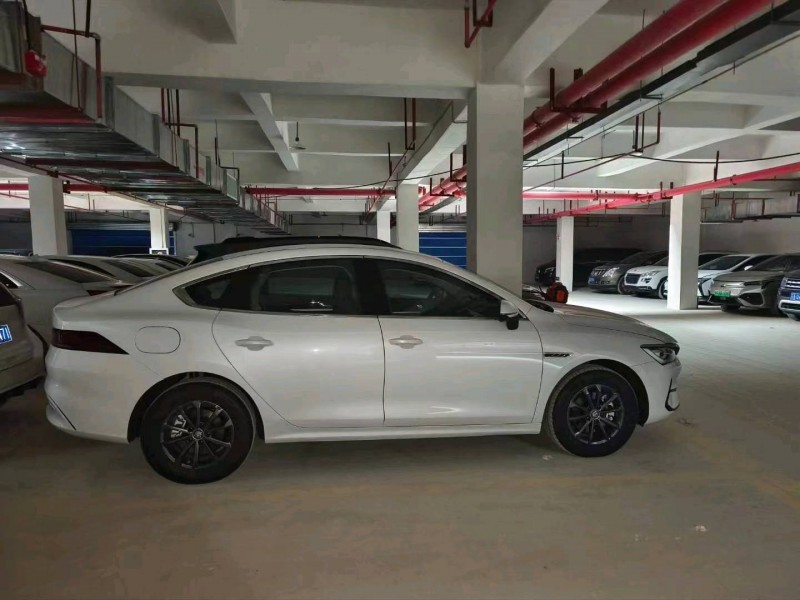 珠海23年比亚迪秦3