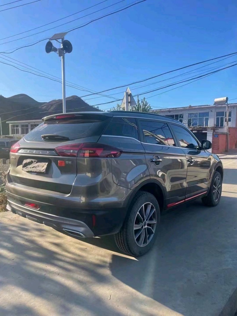 邯郸21年吉利博越7