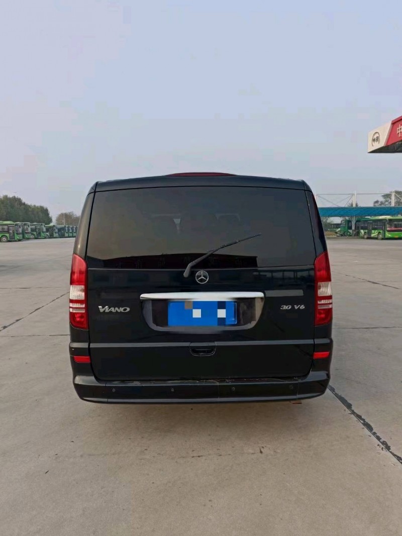 邯郸17年奔驰唯雅诺4