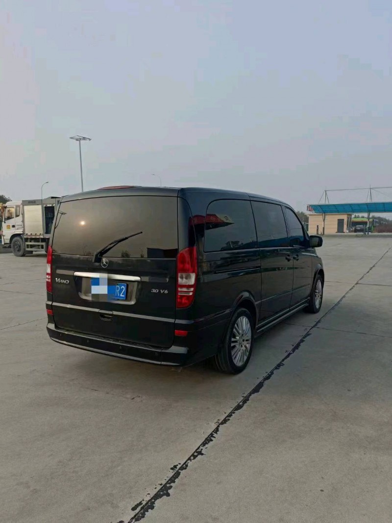 邯郸17年奔驰唯雅诺6