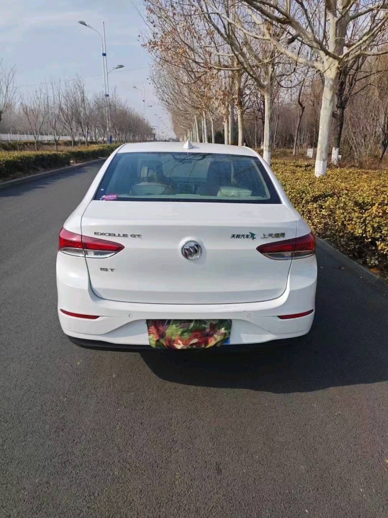 枣庄18年别克英朗3