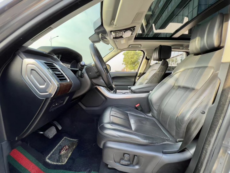 东莞19年路虎揽胜运动4