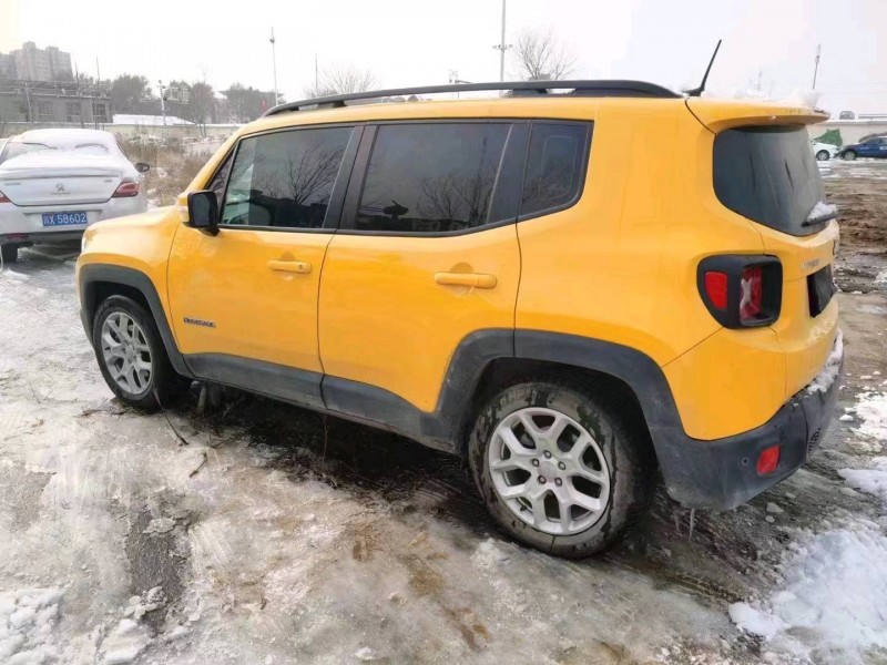 安陽17年Jeep自由俠4