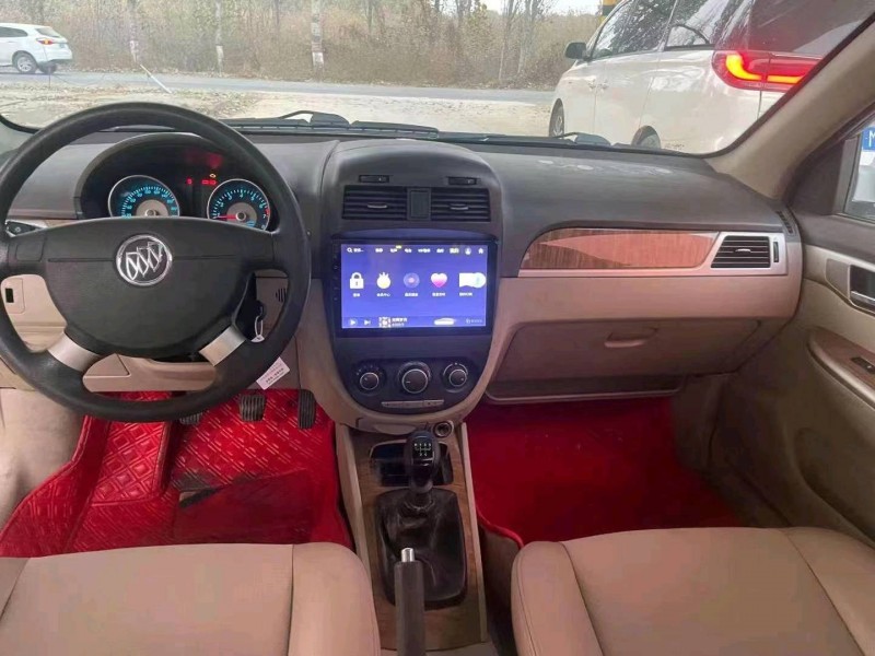 保定16年别克凯越8