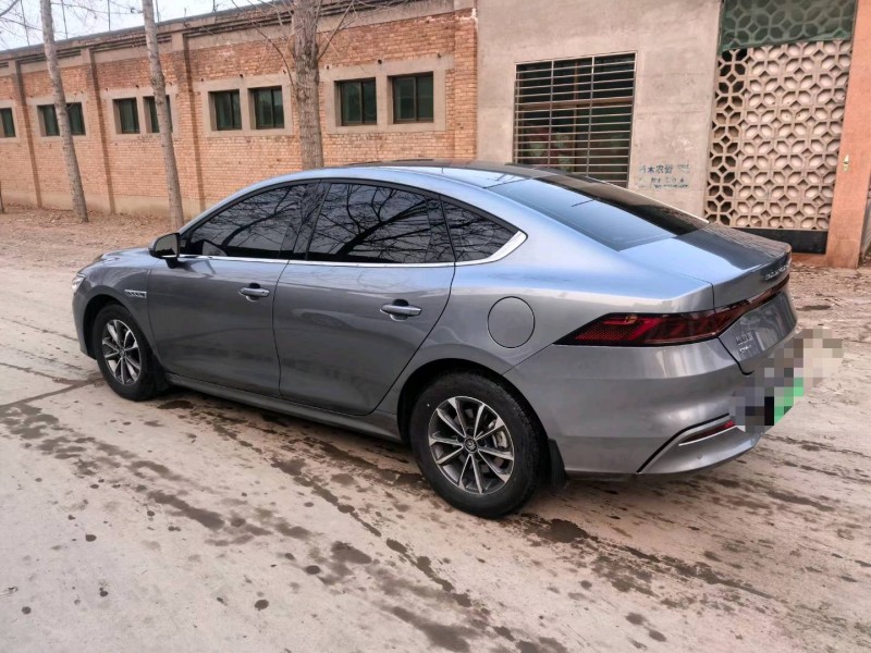 保定23年比亚迪秦4