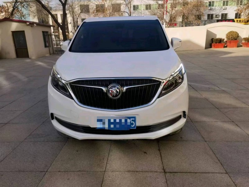 保定17年别克GL81