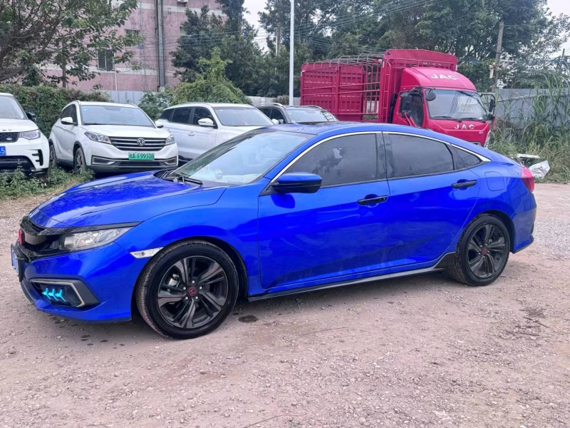 广州21年本田思铂睿8