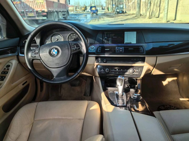 保定11年宝马5系6