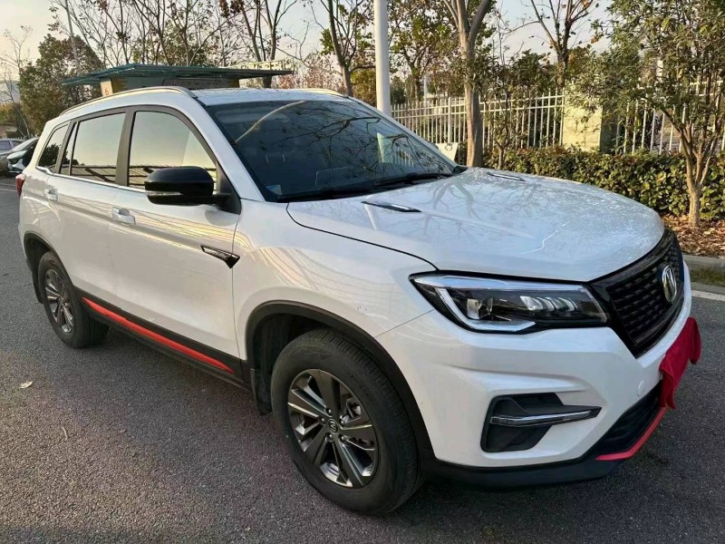 宜昌21年長安汽車CS752