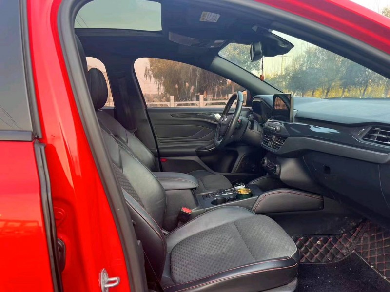 徐州21年福特福克斯7