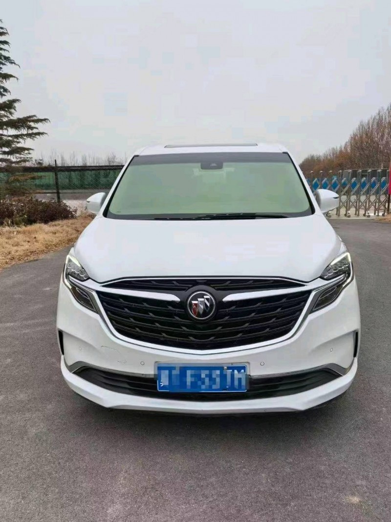 东营21年别克GL81