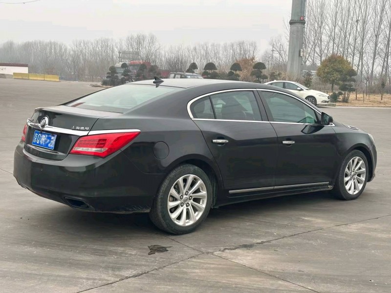 沧州15年别克君越5