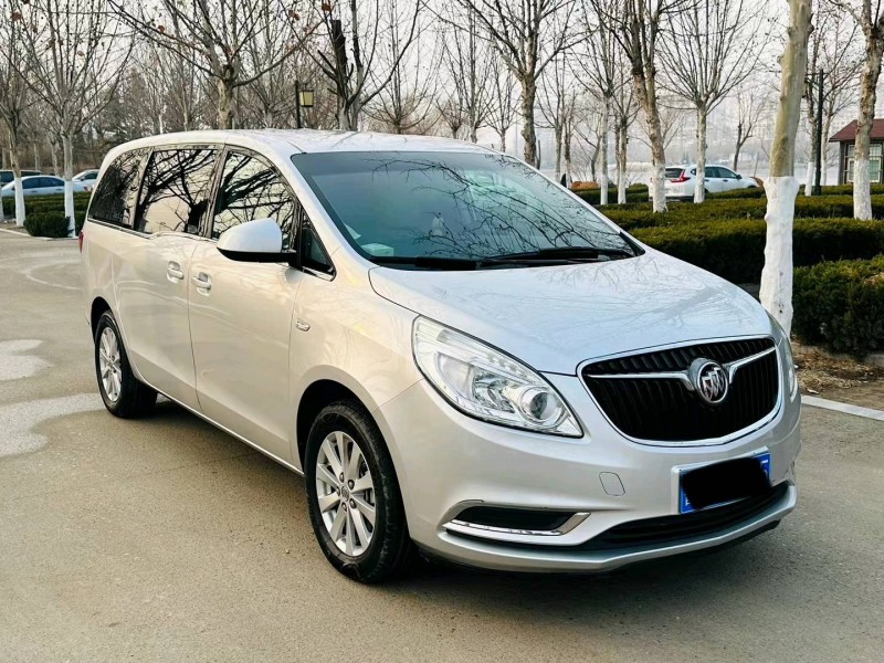 聊城17年别克GL82