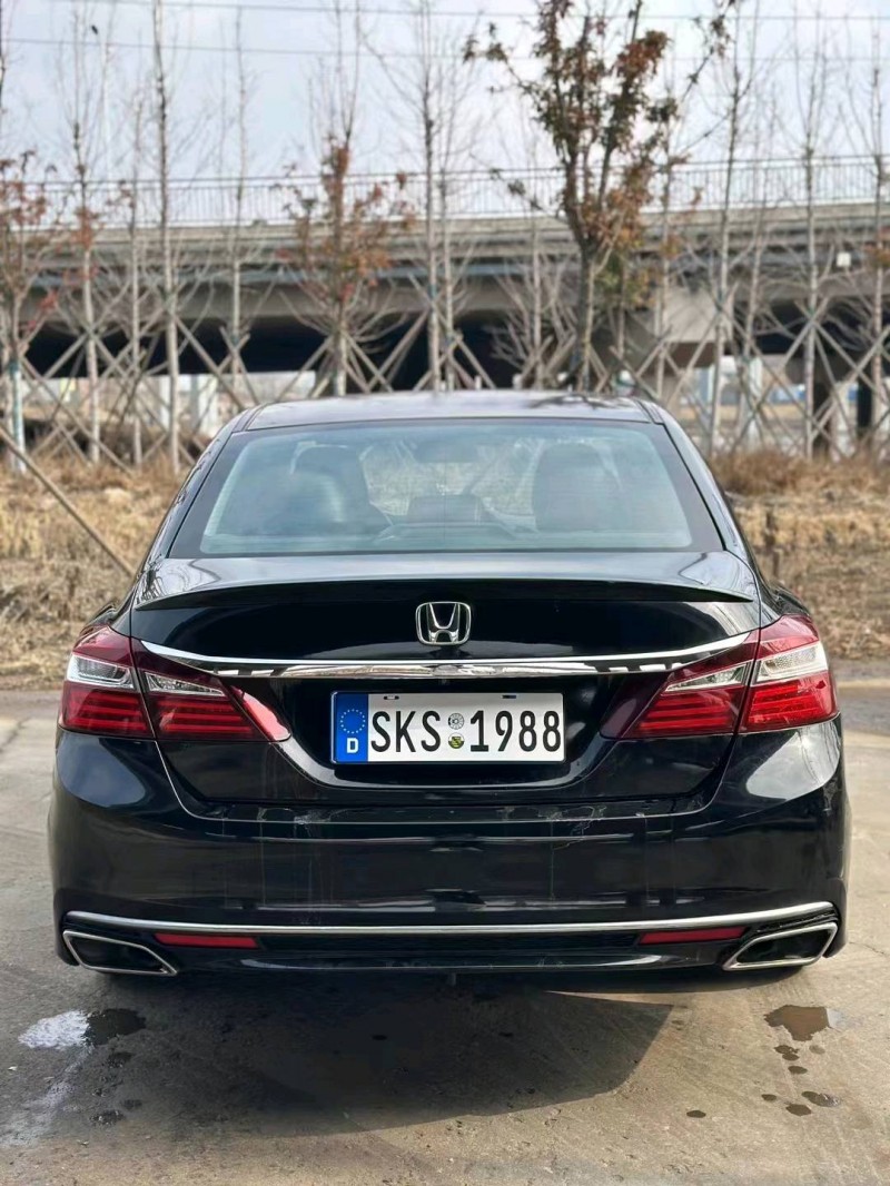 枣庄18年本田雅阁5