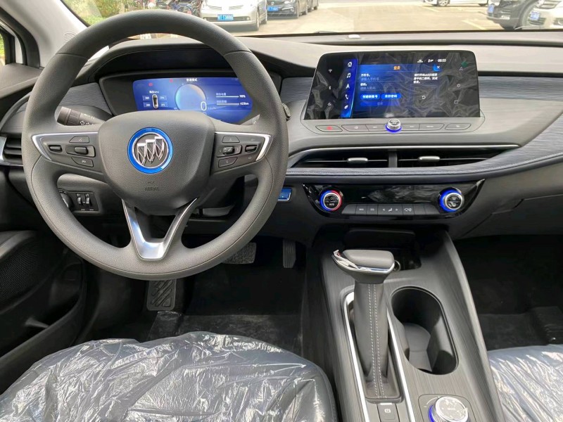 中山24年别克微蓝6