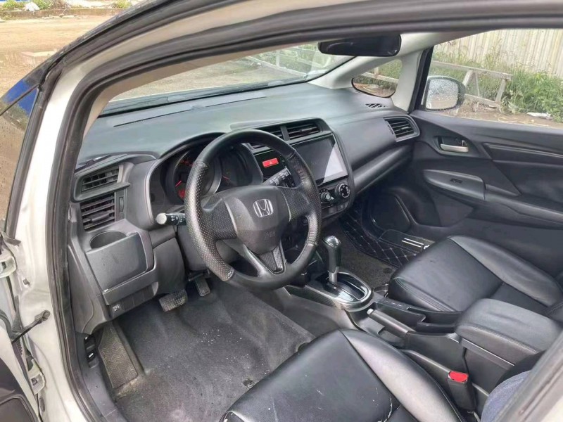 东营16年本田飞度3