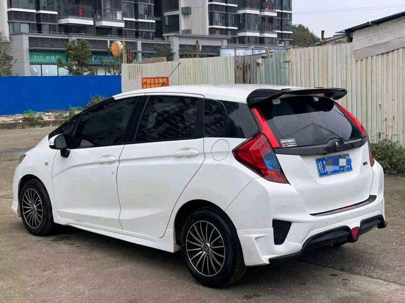 东营16年本田飞度6