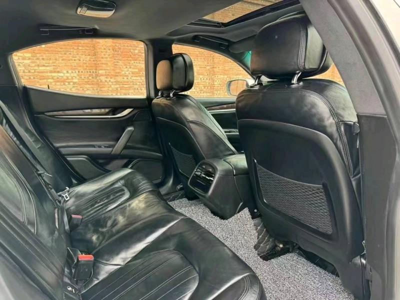 廊坊14年玛莎拉蒂Ghibli6