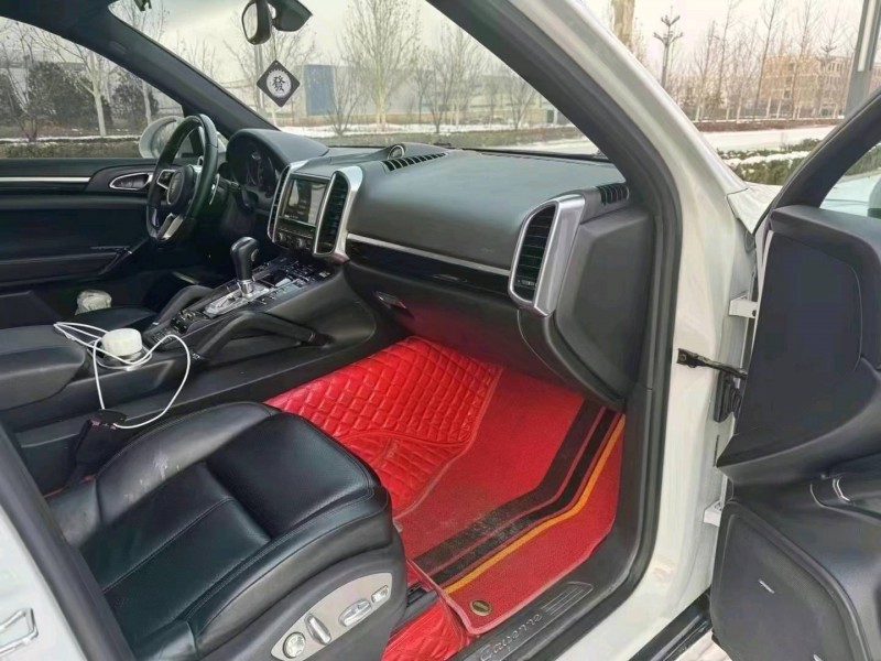 廊坊15年保时捷卡宴4