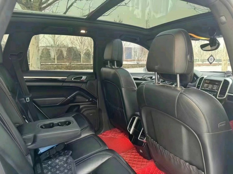 廊坊15年保时捷卡宴7