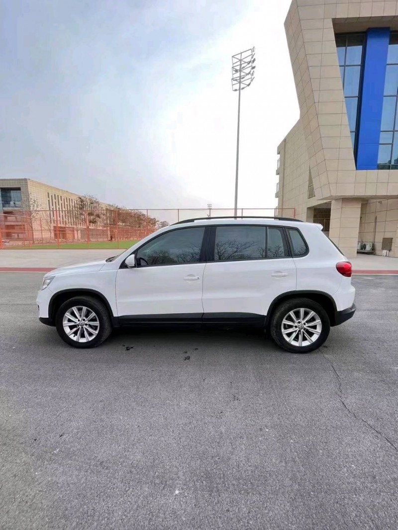 邯郸16年大众途观5