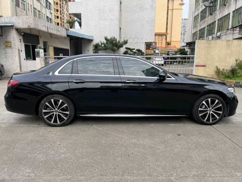 中山22年奔驰E2