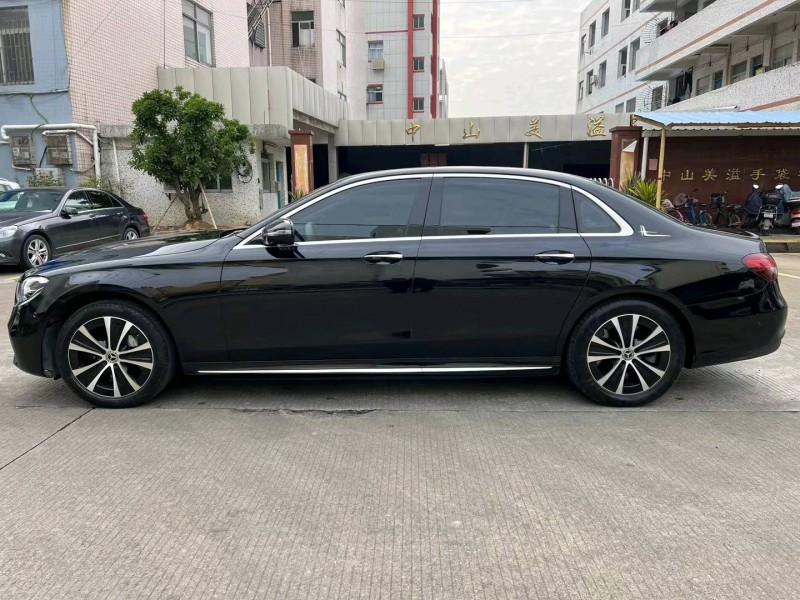 中山22年奔驰E3