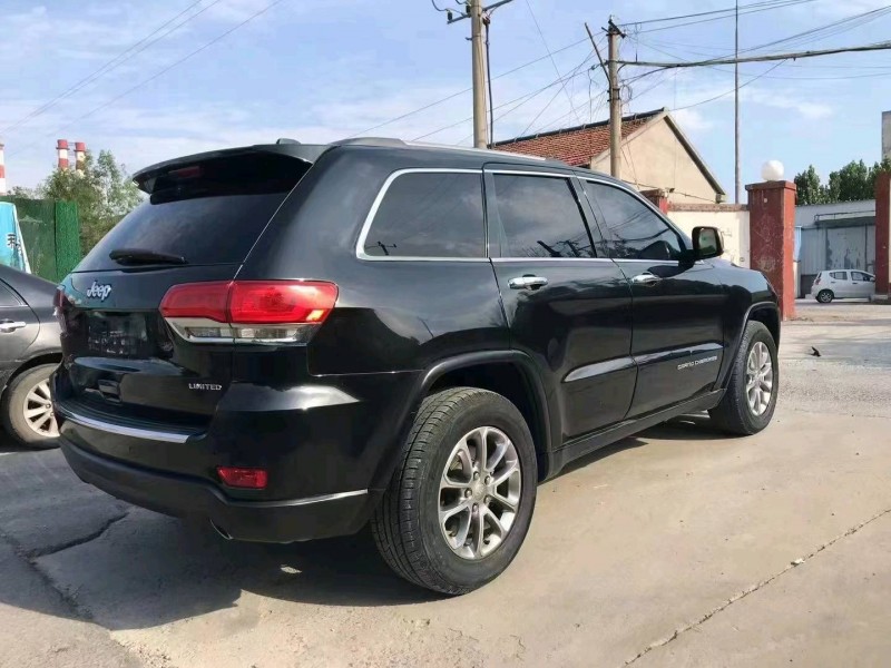 枣庄16年Jeep大切诺基7