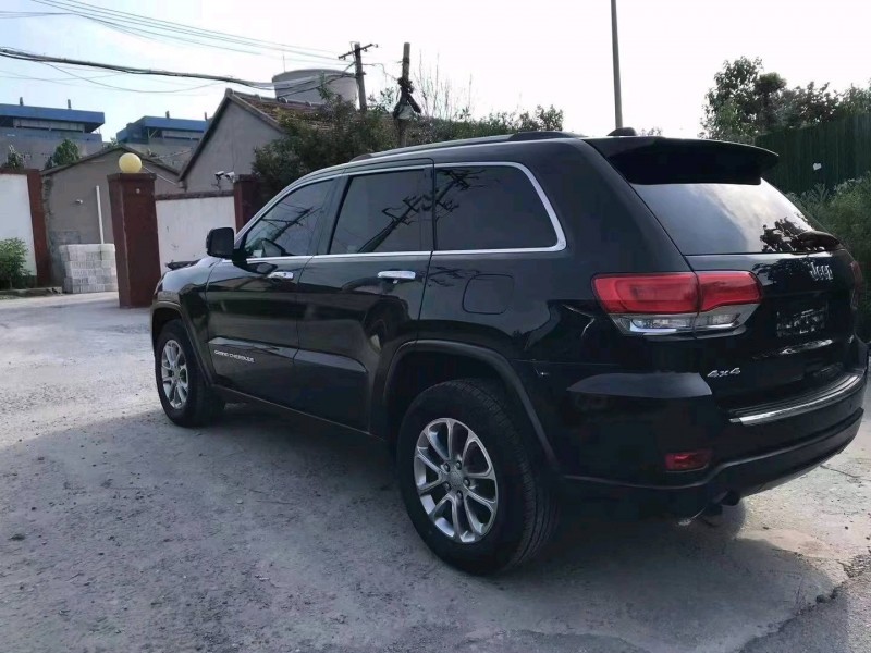 枣庄16年Jeep大切诺基8