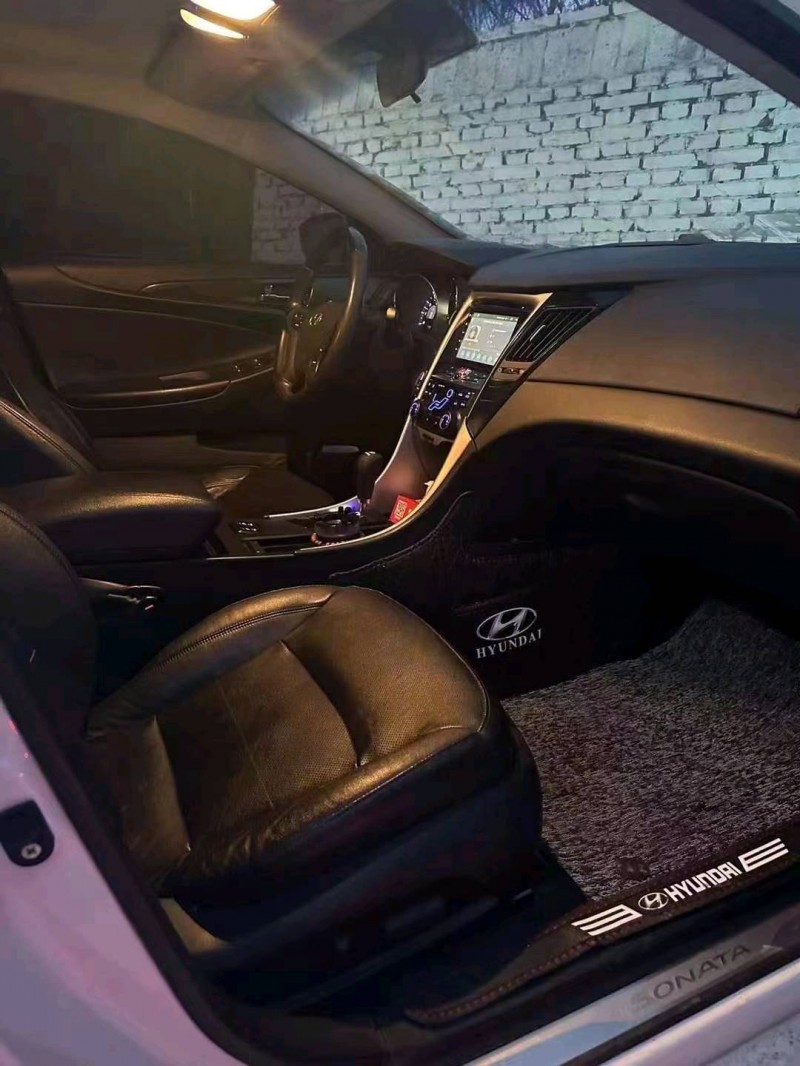 邯郸13年现代索纳塔八2