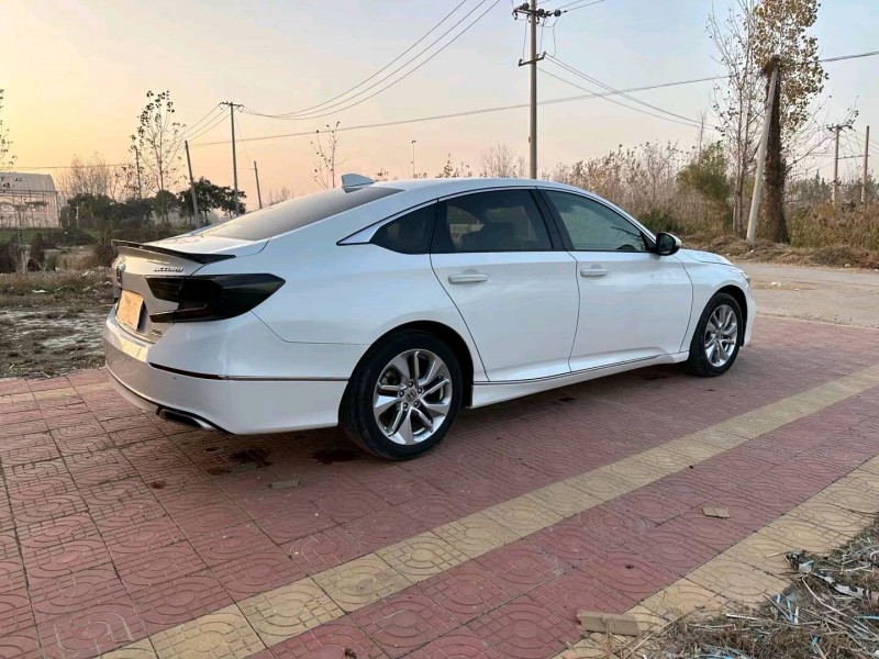 徐州18年本田雅阁8