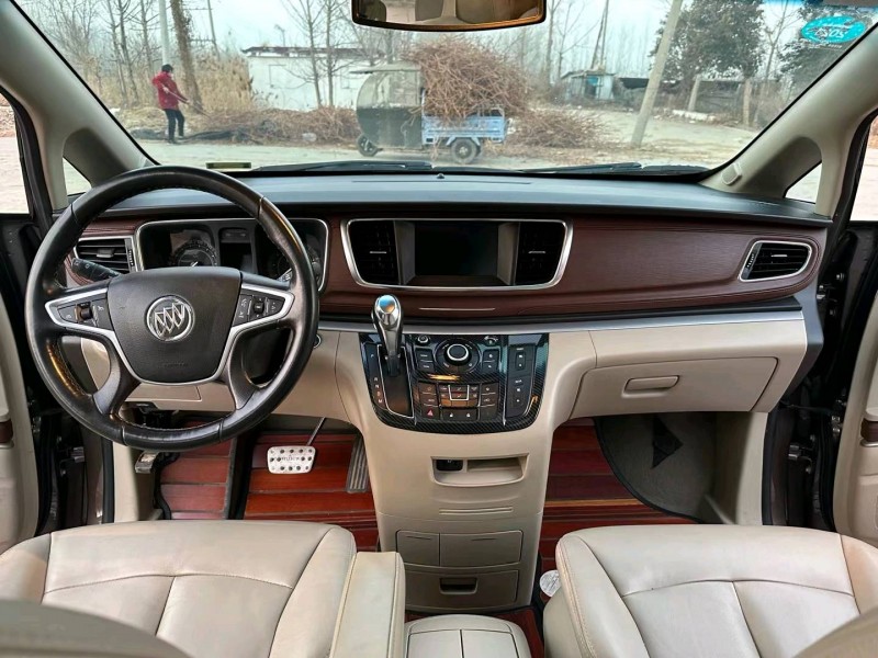 徐州17年别克GL85