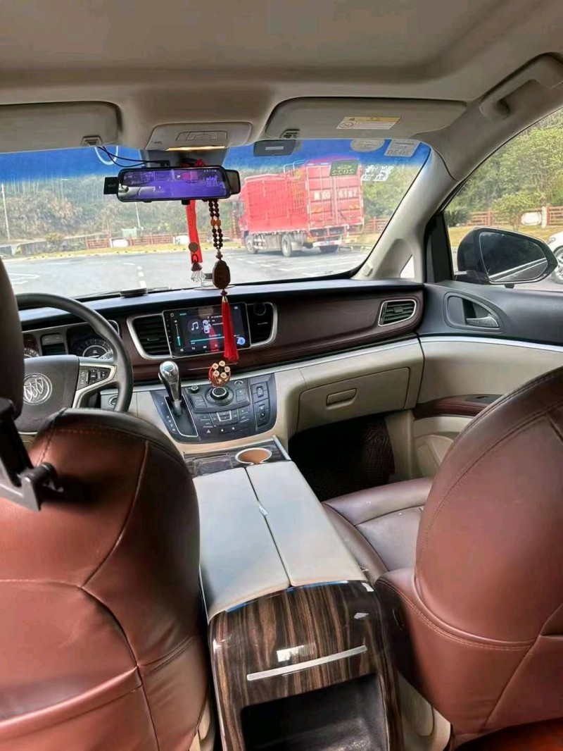 枣庄18年别克GL83