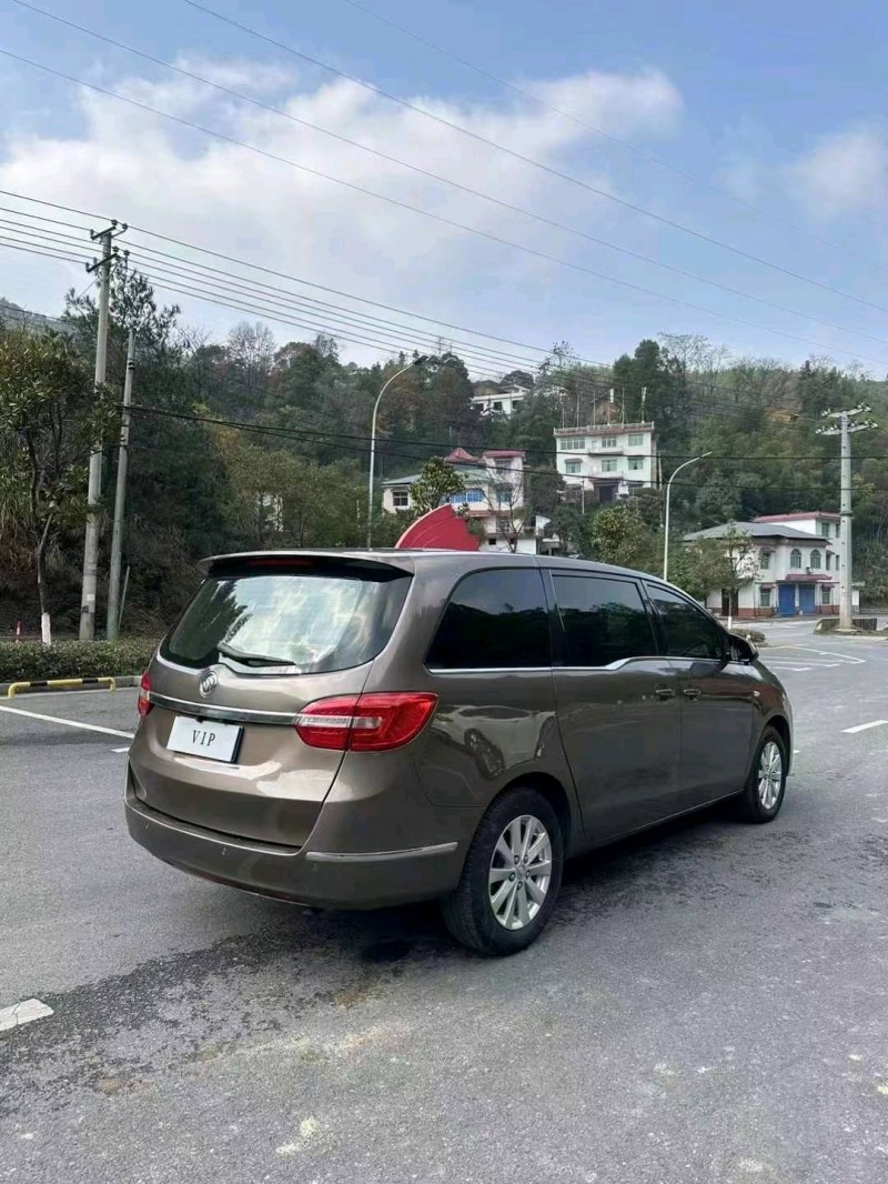 枣庄18年别克GL84