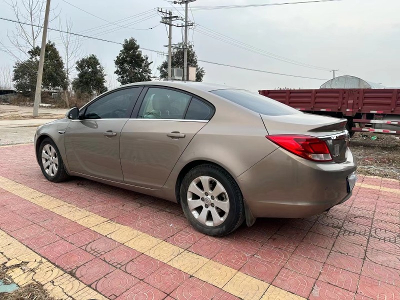 徐州13年别克君威7